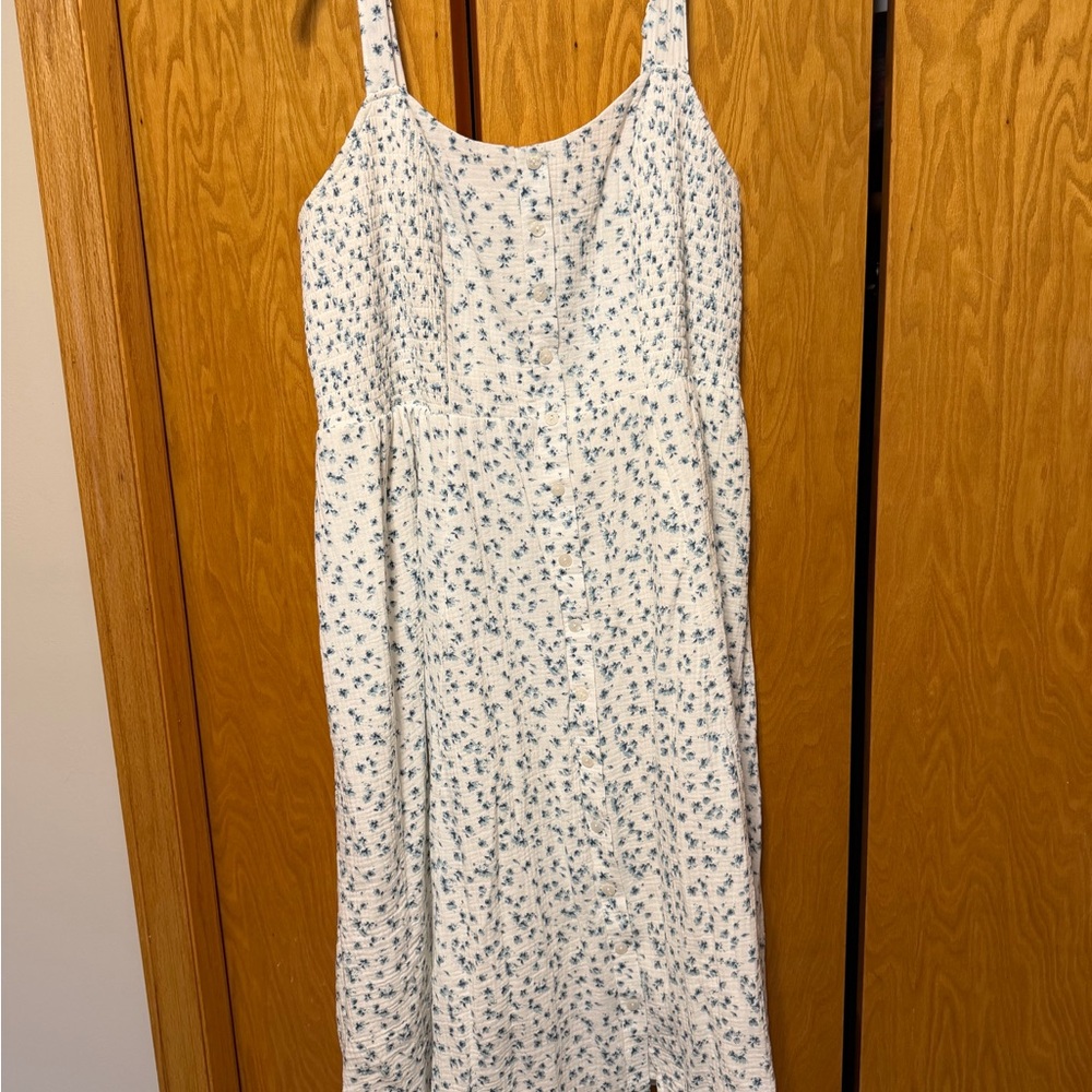 Torrid Bitsy Floral White and Blue Sleeveless Summer Dress size 2 NWT